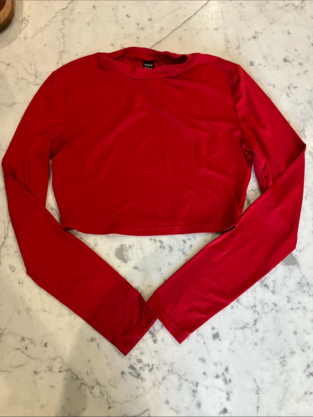 SHEIN Red Long-Sleeve Crop Top